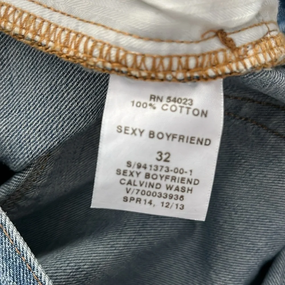 Gap Sexy Boyfriend Jean Shorts Size 32 Like New 100% Cotton